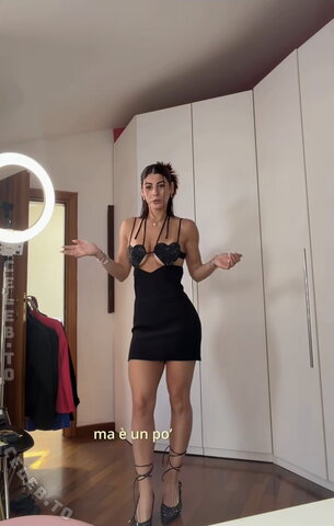 Carolina Dallari nude photo 6