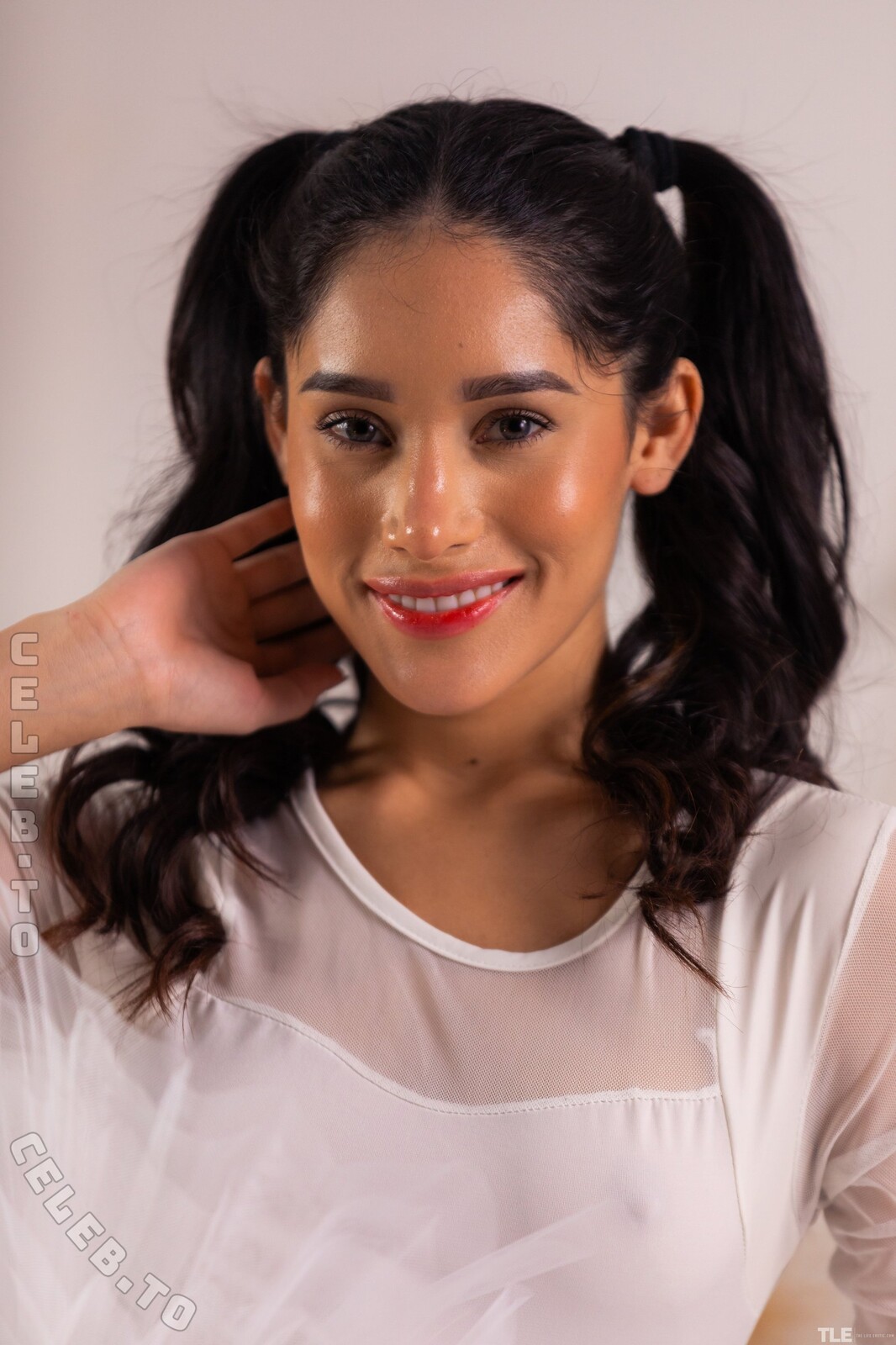 Carolina Guerrero nude photo 9