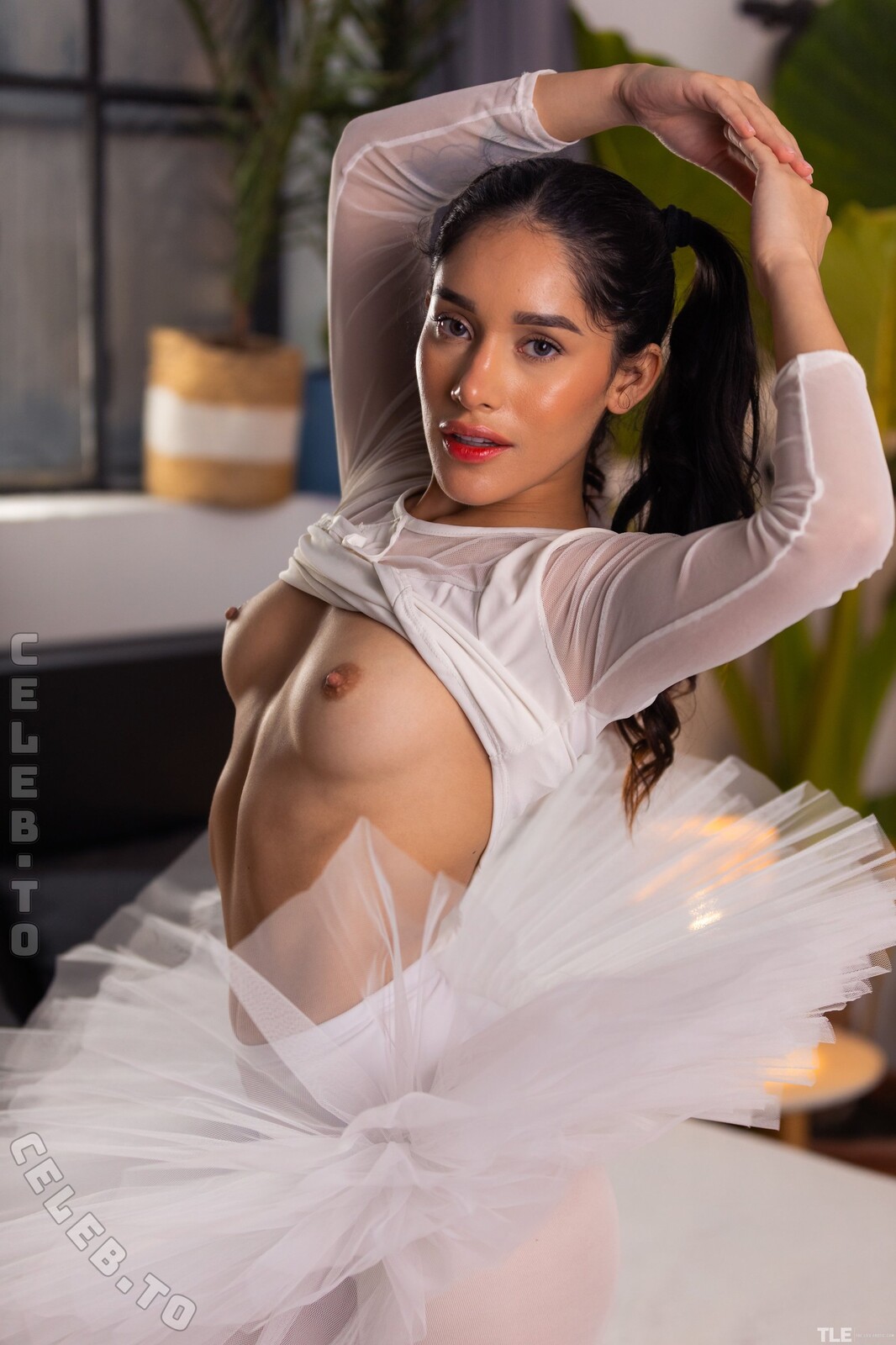 Carolina Guerrero nude photo 13