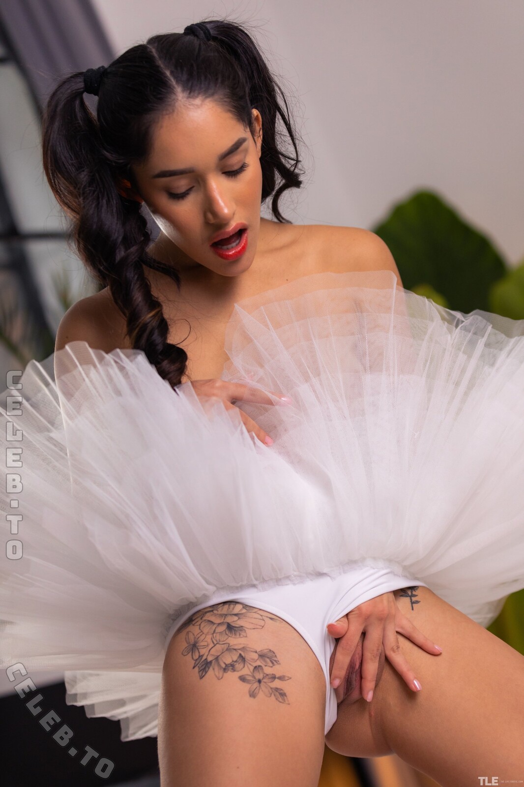 Carolina Guerrero nude photo 3