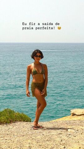 Carolina Oliveira nude photo 5