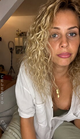 Carolina Peukmann New (1 photo)