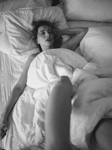 Caroline Vreeland nude photo 294