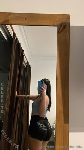 carolinekinky nude photo 22