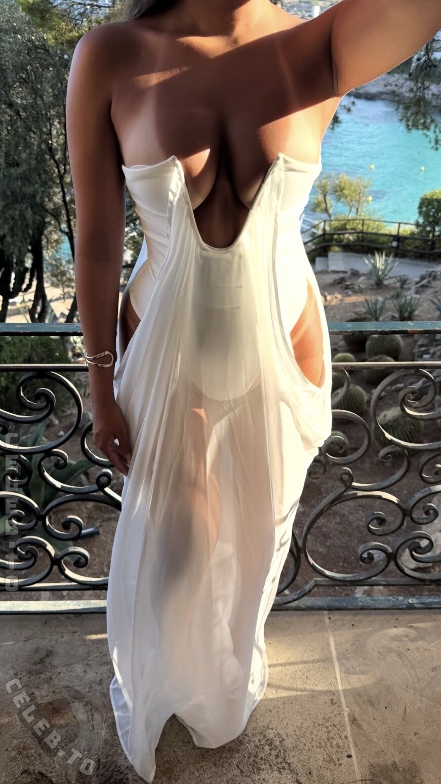 caro.lnw nude photo 5
