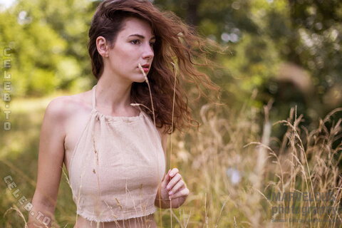 caro_petitemodel nude photo 52