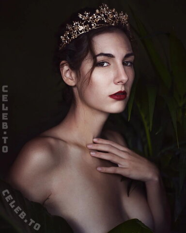 caro_petitemodel nude photo 11
