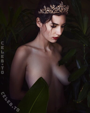 caro_petitemodel nude photo 8