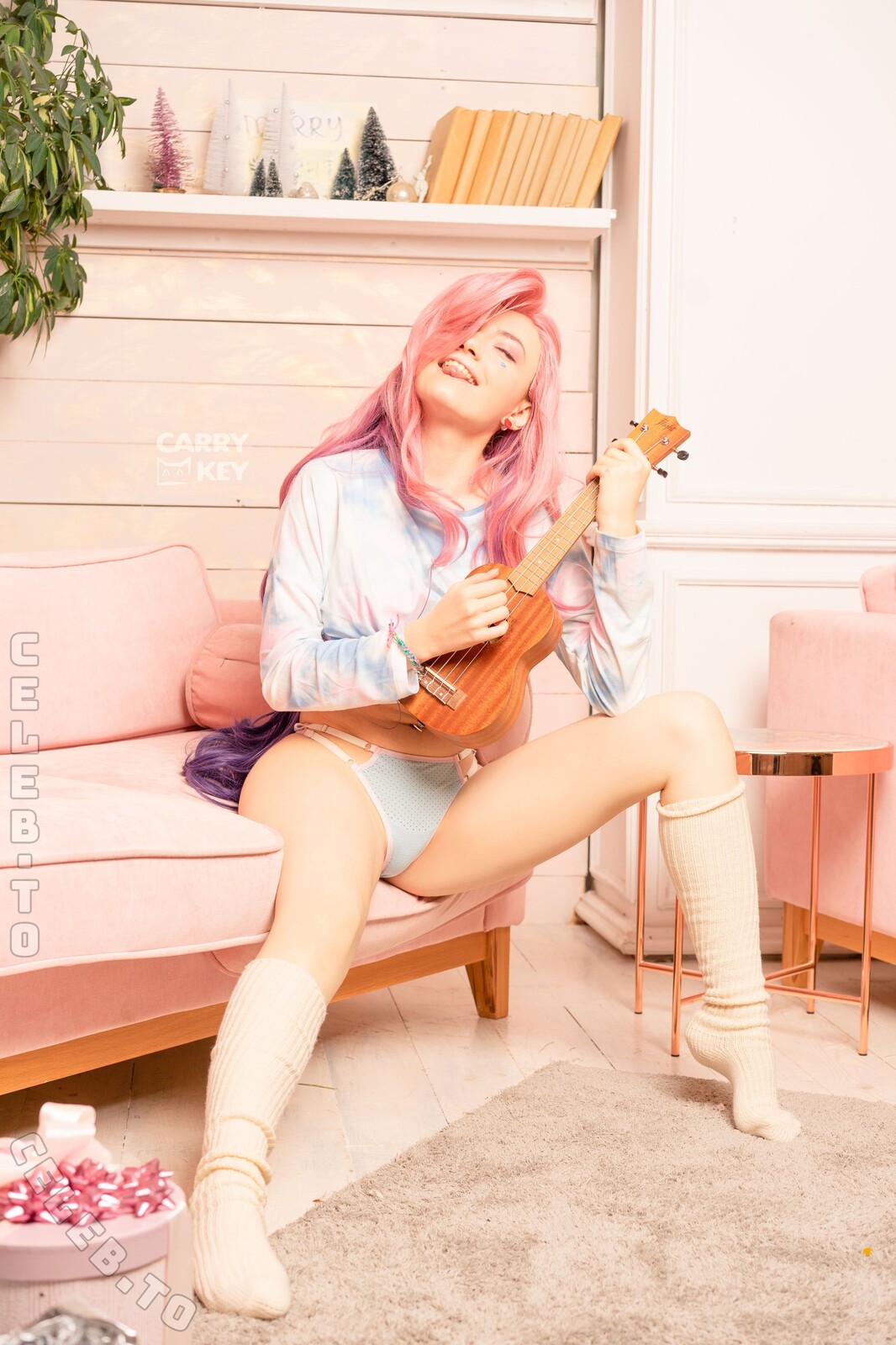 Carry Key nude photo 4