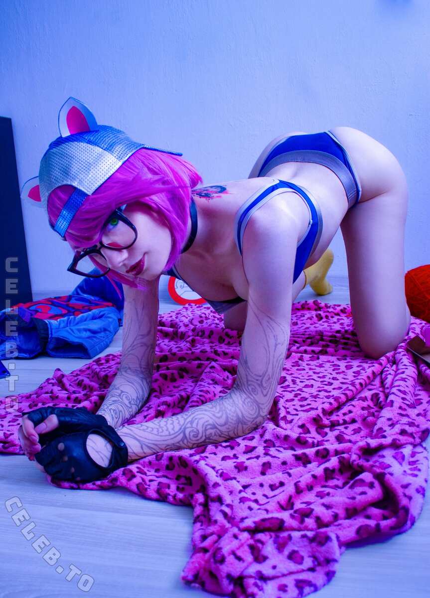 Carry Key nude photo 17
