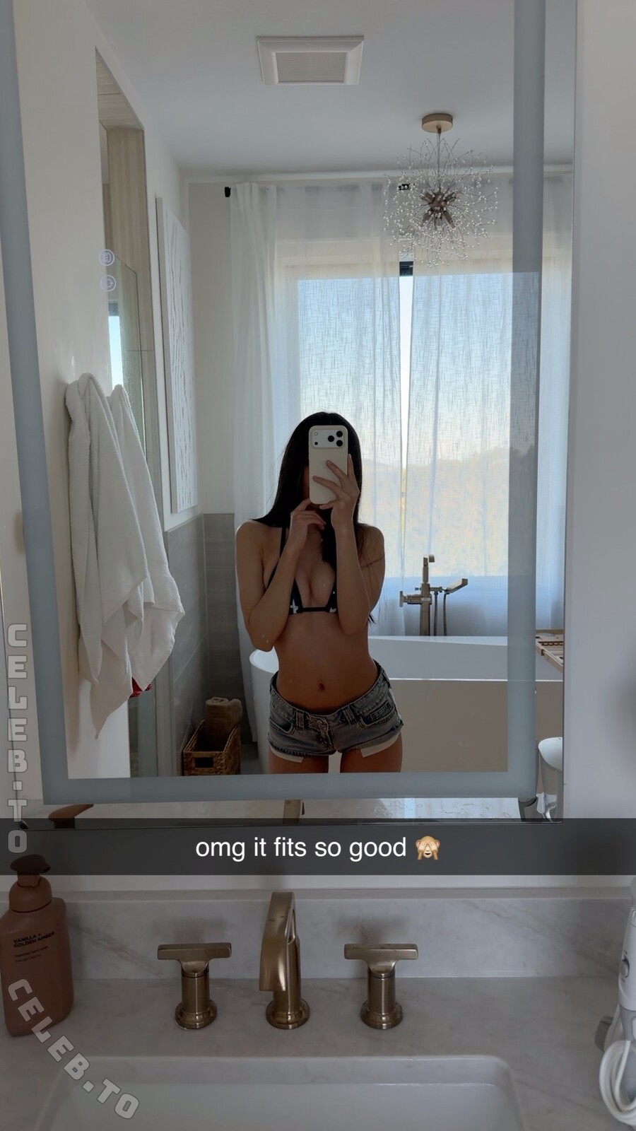 Caryn Marjorie nude photo 2