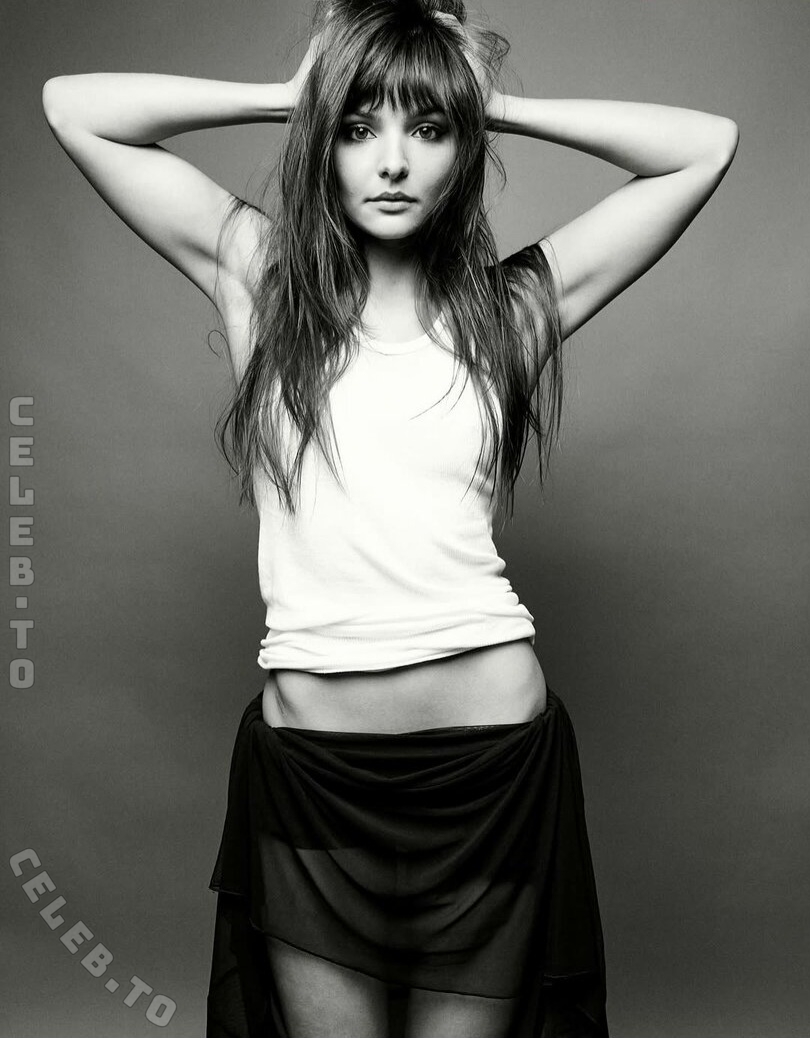 Cassady McClincy nude photo 5
