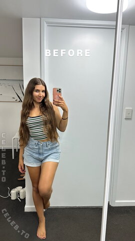 Cassie Fenton nude photo 3