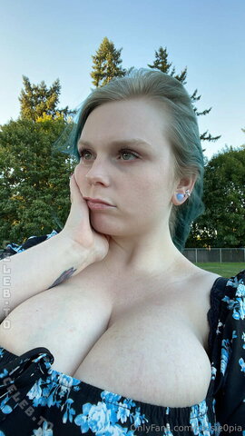 Cassie0pia nude photo 156