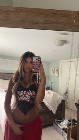 Cat Pisciotta nude photo 8