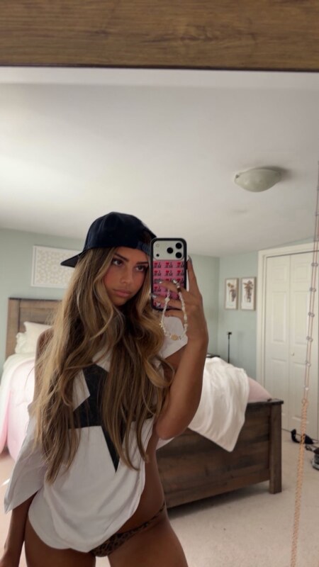 Cat Pisciotta nude photo 3