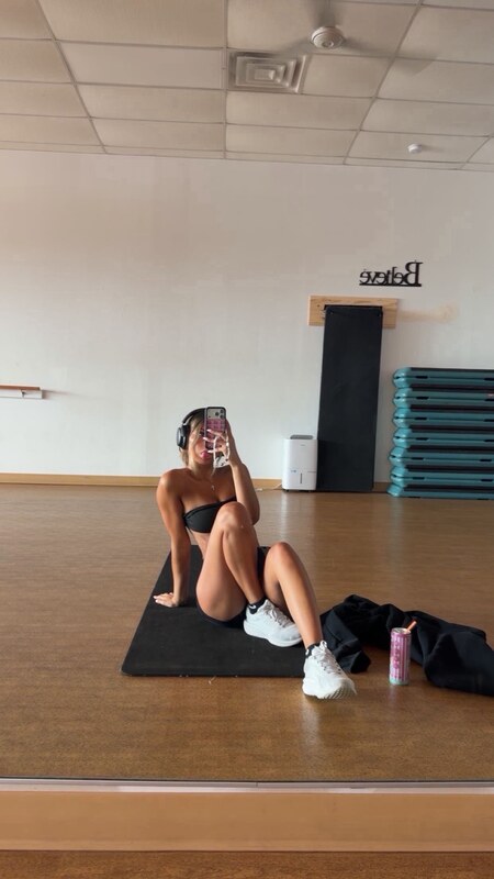 Cat Pisciotta nude photo 11