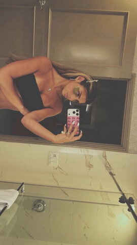 Cat Pisciotta nude photo 21