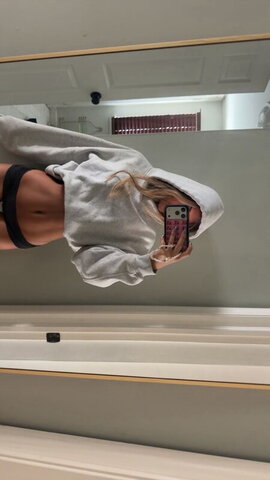 Cat Pisciotta nude photo 17