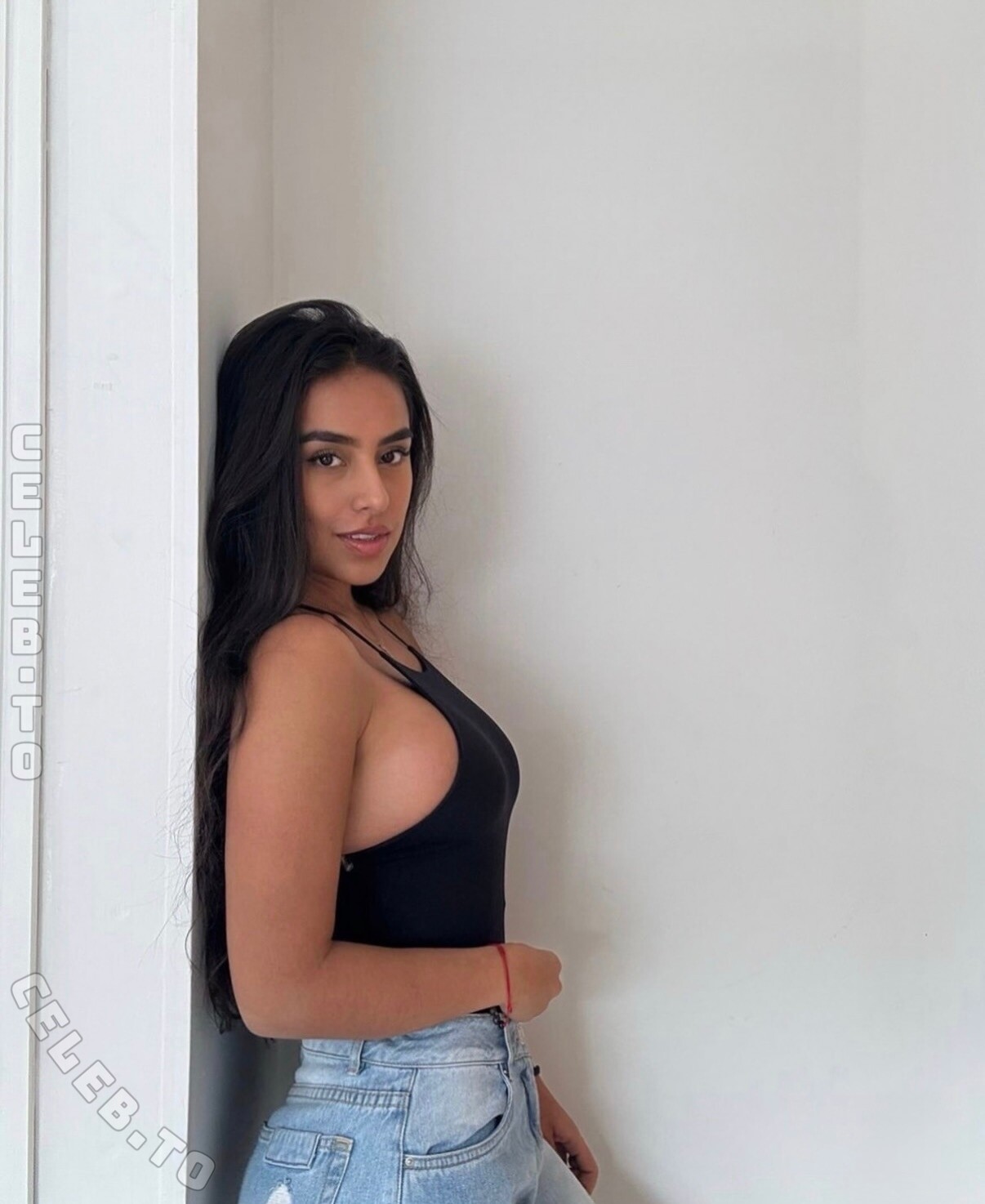 Catalina Escobar nude photo 9
