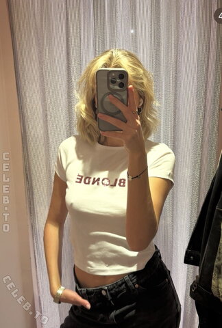 Cathi nude photo 2