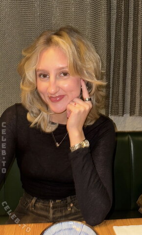 Cathi nude photo 4
