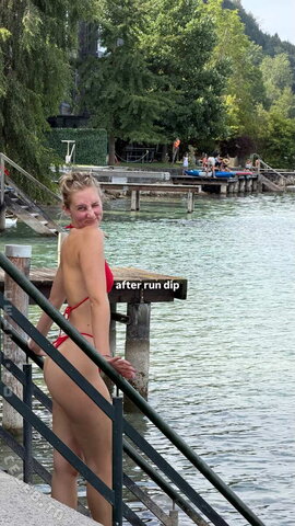 Cathi nude photo 2