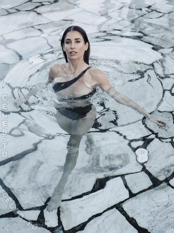 Cathy Hummels nude photo 25