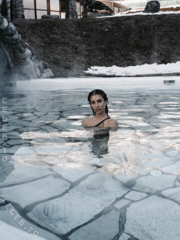 Cathy Hummels nude photo 17