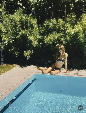Cathy Hummels nude photo 4