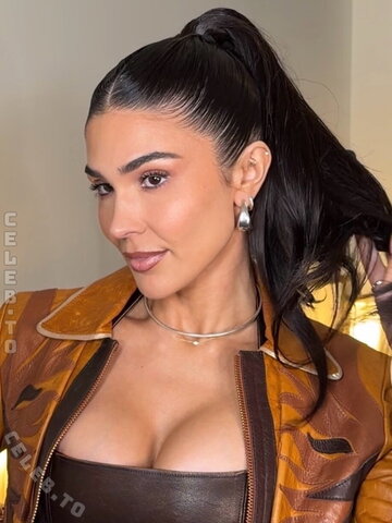 Cathy kelley nude photo 10