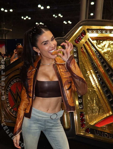 Cathy kelley nude photo 3