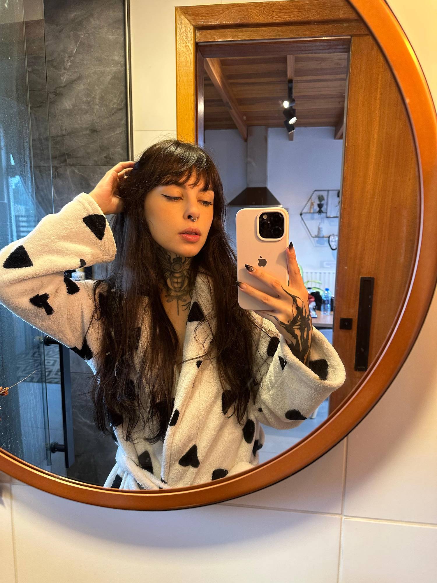 Catink nude photo 1