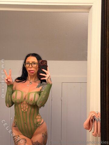 Catsandcookies nude photo 54