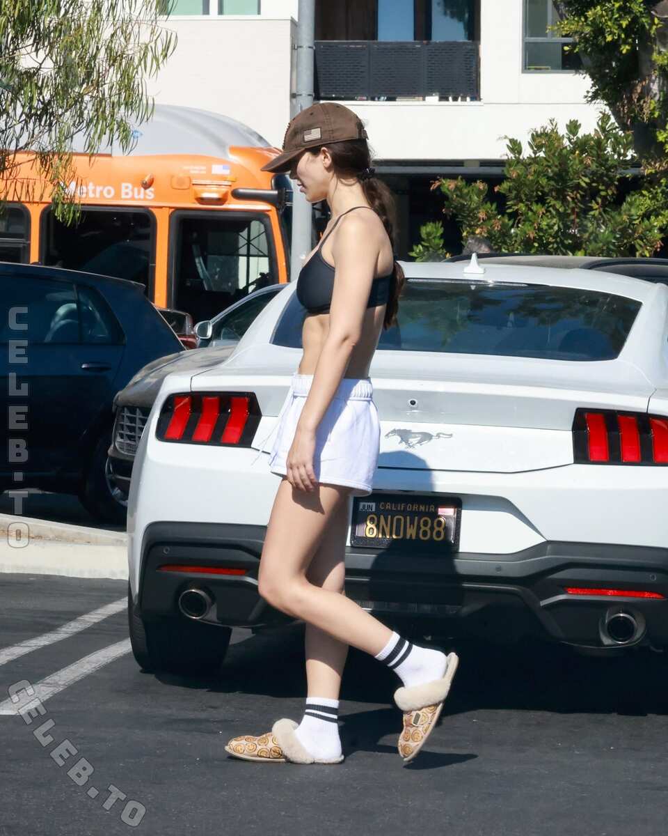 Caylee Cowan nude photo 18