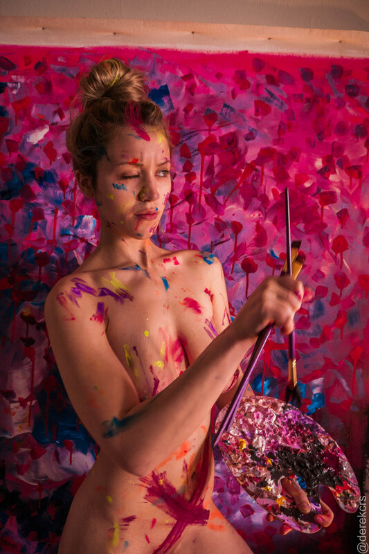 Caylee Cowan nude photo 8
