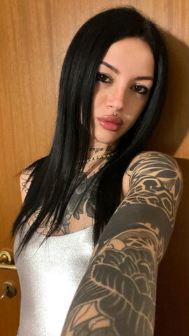 Ccodeiinee nude photo 3