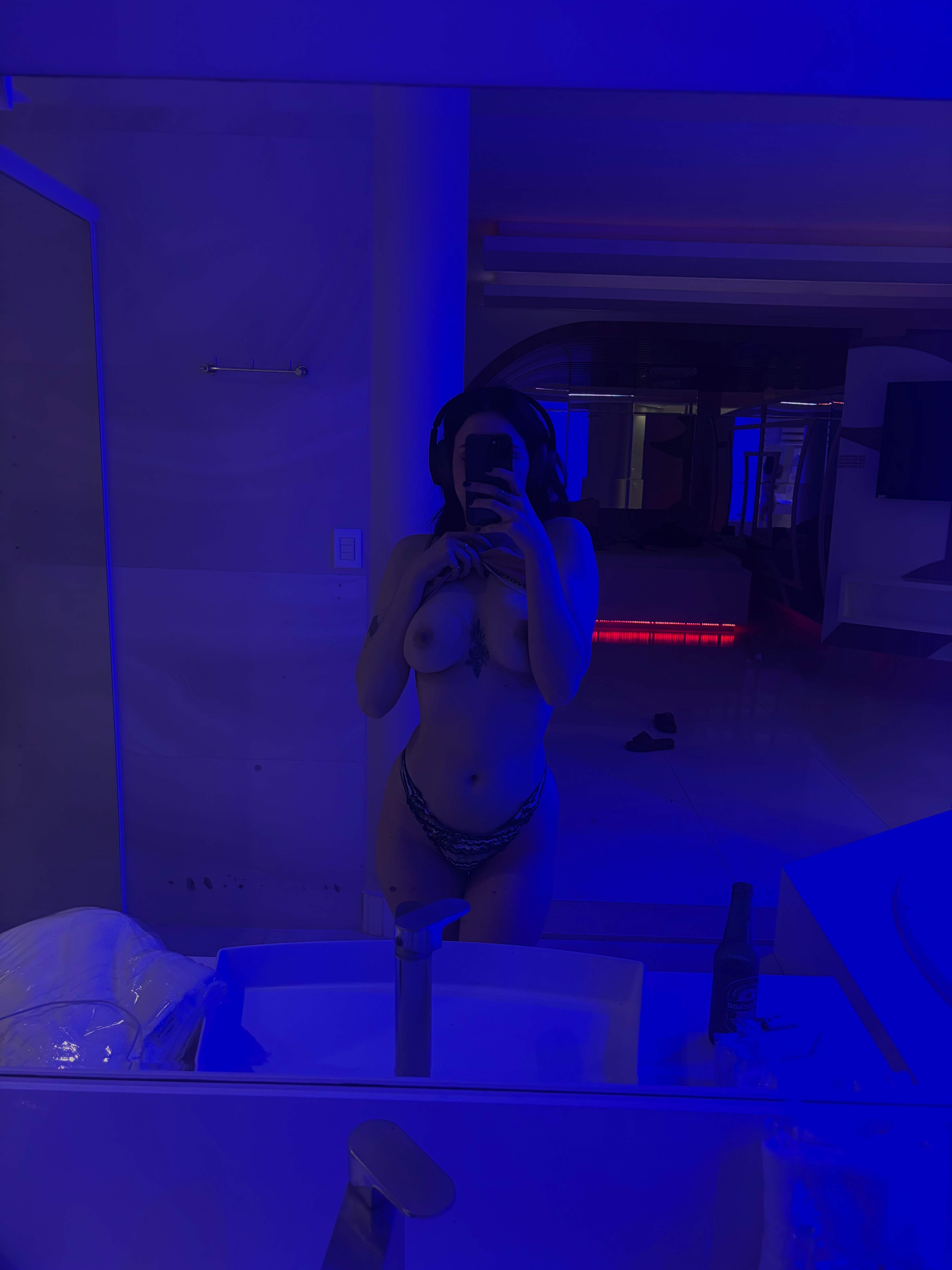 Cece nude photo 12