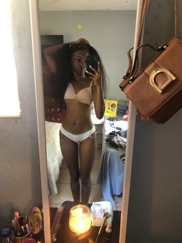 Cecee873 nude photo 16