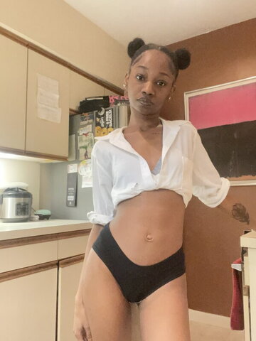 Cecee873 nude photo 13