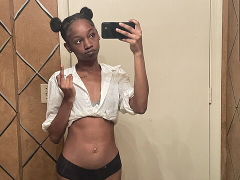 Cecee873 nude photo 11