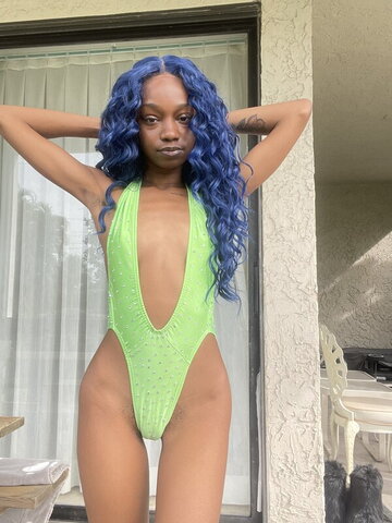 Cecee873 nude photo 1