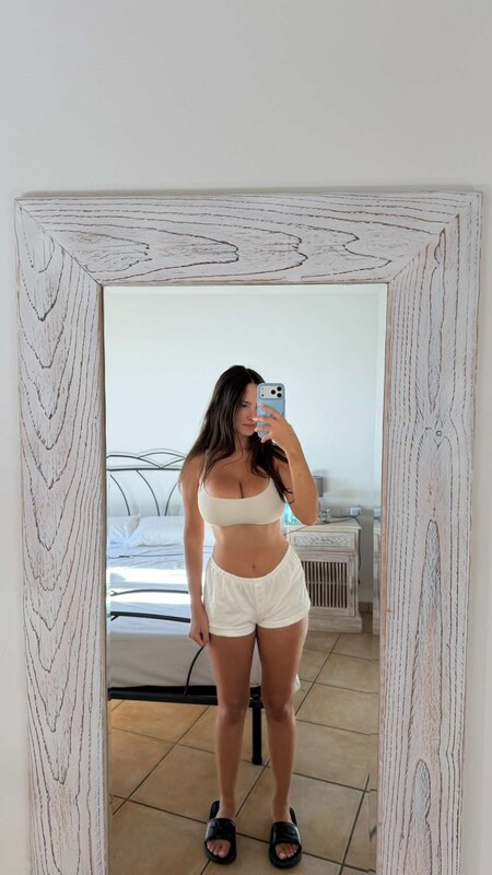 Cecilia Rose nude photo 4