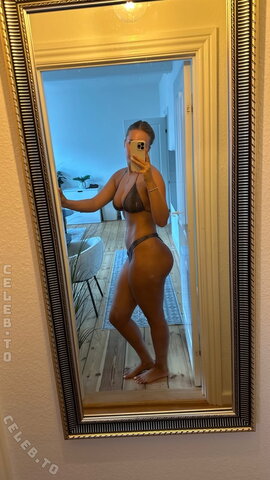 Cecilie Hoyer nude photo 17