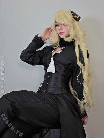 Celebi.cos nude photo 21