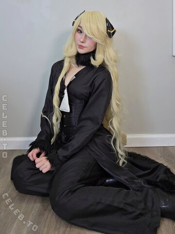 Celebi.cos nude photo 17