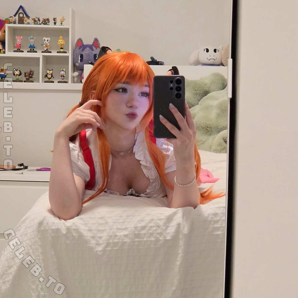 Celebi.cos nude photo 8