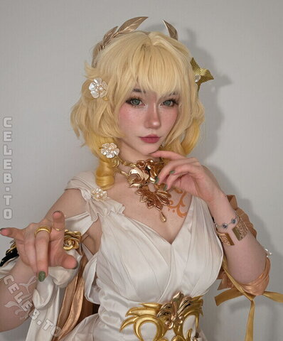 Celebi.cos nude photo 13