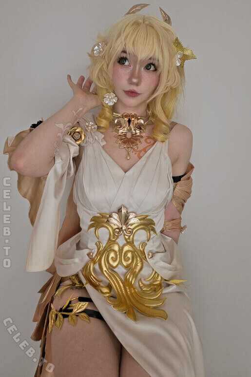 Celebi.cos nude photo 6