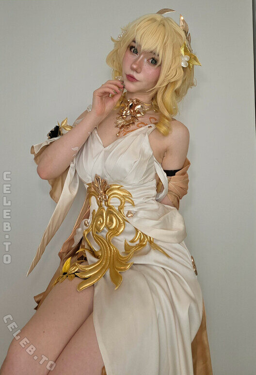 Celebi.cos nude photo 8